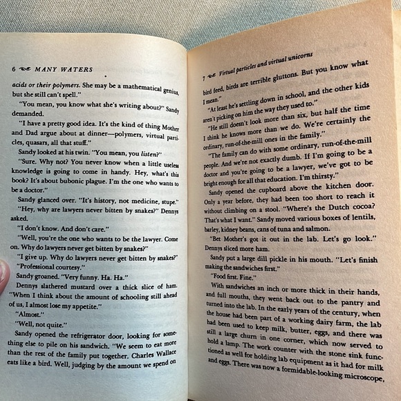 📚2/$6 Many Waters #4 in the Time Quartet - Picture 11 of 12